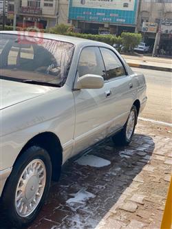 تۆیۆتا کراون